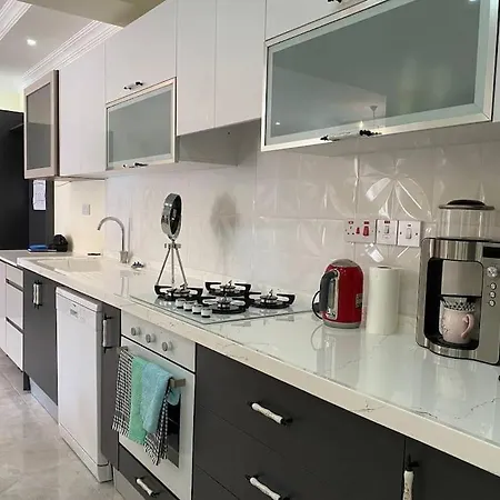 New 2-bedr Flat In North Cyprus Kyrenia (Northern Cyprus)